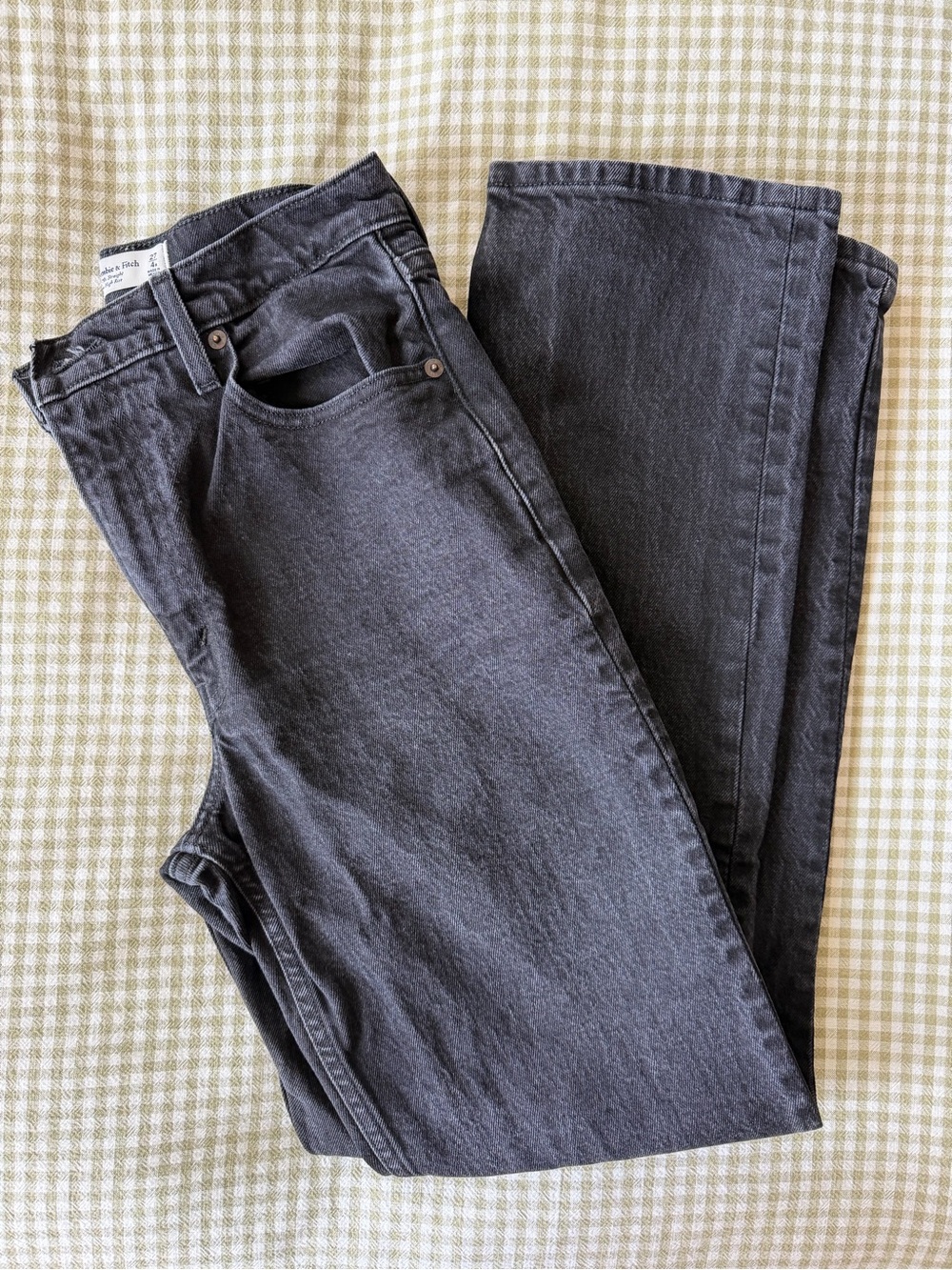 Abercrombie & Fitch High-Rise Straight Leg Jeans